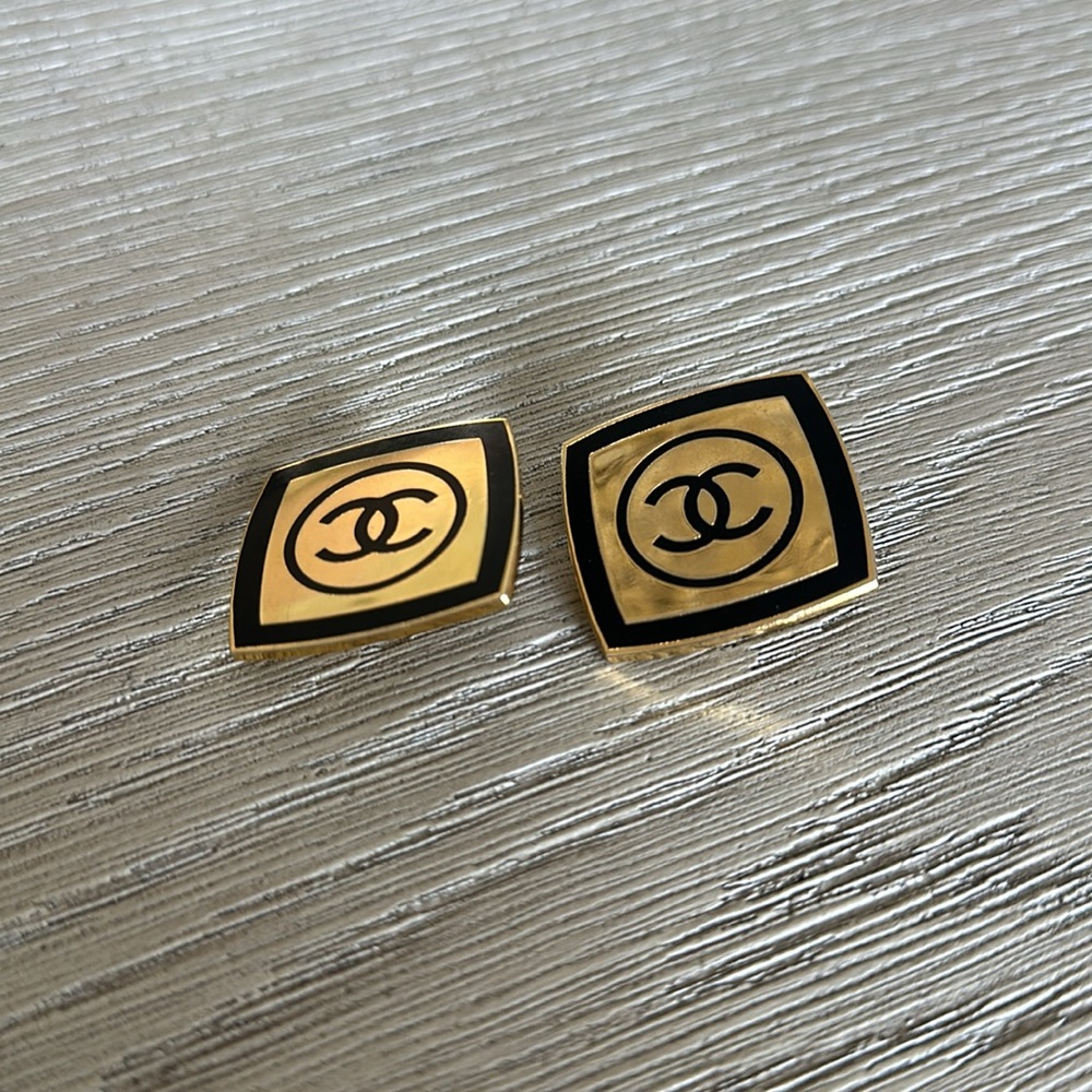 Vintage Chanel Clip-On Earrings
